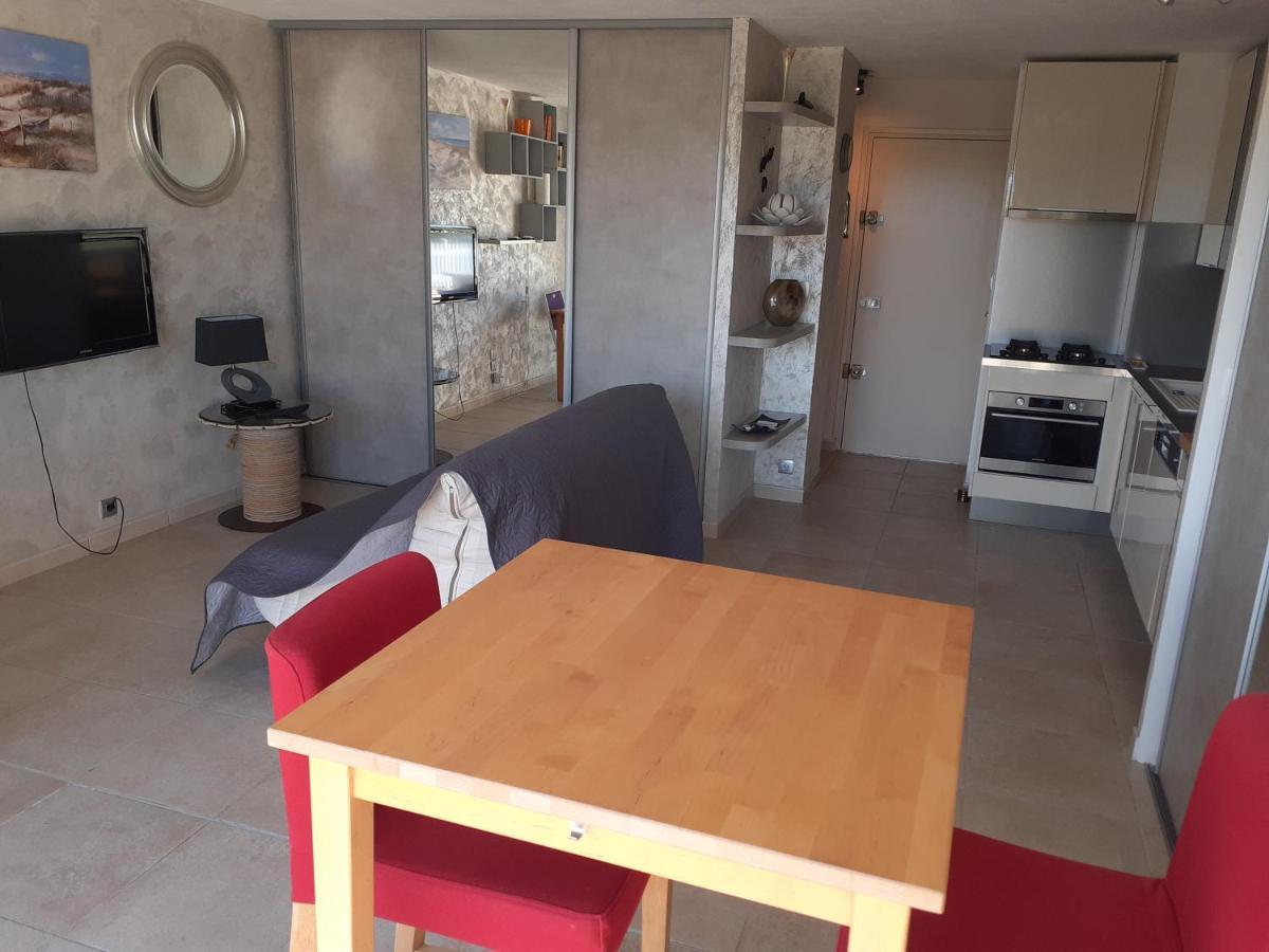 Les Maisons Sur La Plage, T2 Les Pieds Dans L'Eau Agde Exterior photo